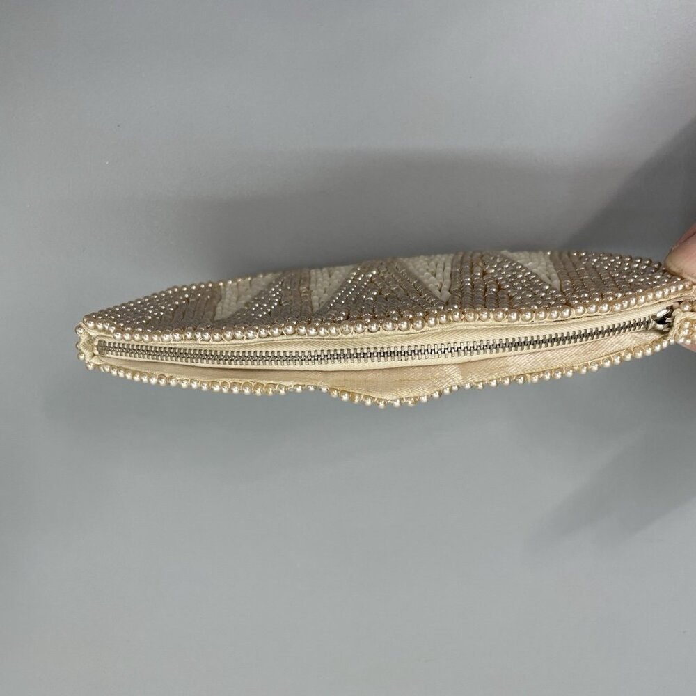 Vintage Beaded Clutch Evening Purse Makeup Bag Zip Top Faux String Pearls Small - Picture 4 of 12
